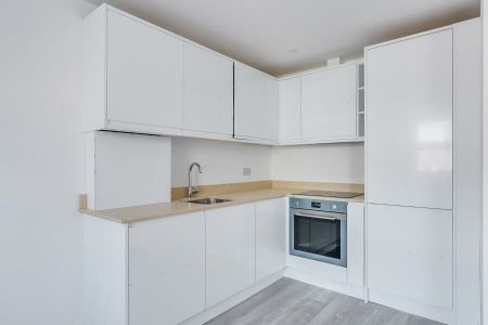 1 Bedroom Flat To Let - Photo 3