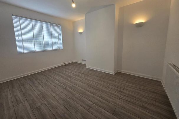 2 bedroom maisonette to rent - Photo 1