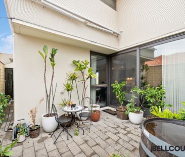 Spacious Three-Bedroom Townhouse Minutes from the River. - Photo 6