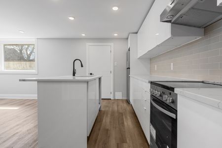 507 Churchill Avenue North - 1 - Photo 3