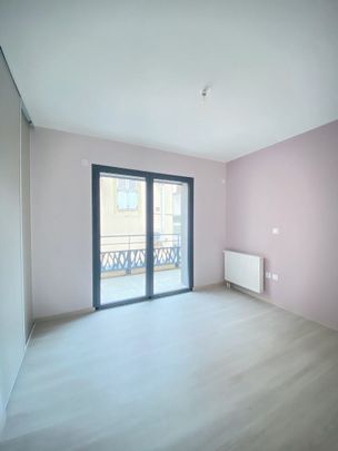 Location Appartement 5 pièces 121m² - Photo 1