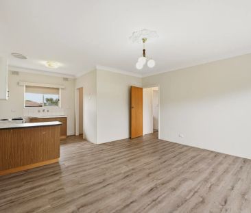 Modern & Spacious 2-Bedroom Unit in a Highly Convenient Location - Photo 1