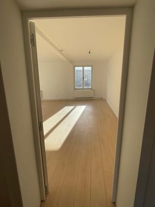 Appartement te huur - Photo 1