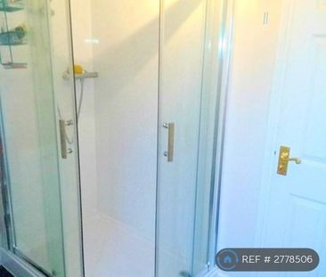 1 bedroom in a house share to rent - Photo 6