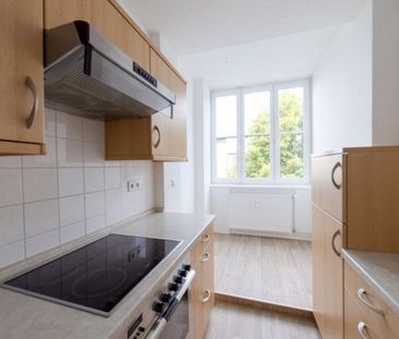 Willkommen in Ihrer neuen Wohnung mit Einbauküche! - Photo 1