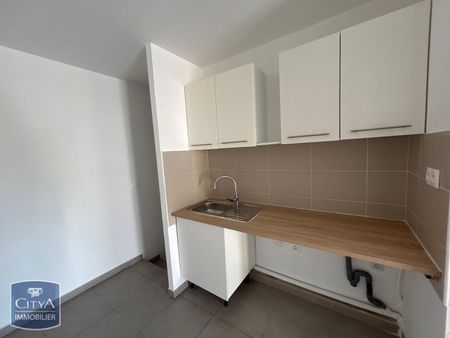 Location Appartement 2 pièces 51m² PORT DE BOUC 13110 - Photo 3
