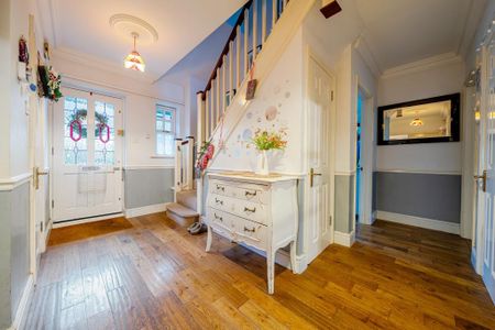 5 bedroom detached house to rent - Photo 4