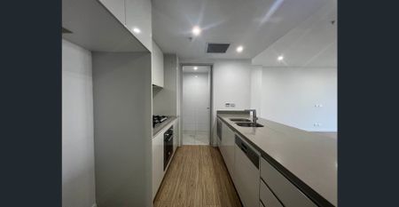 Stylish 2 Bedroom Apartment in Zetland’s Vibrant Heart - Photo 2