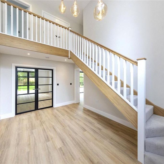 5 bedroom detached house to rent - Photo 1