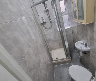 Studio Flat, Chesnut Grove, N17 - Photo 6