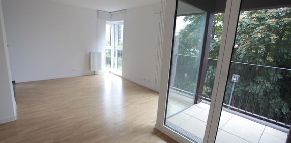 location Appartement F3 DE 59.9m² À ASNIERES - Photo 2