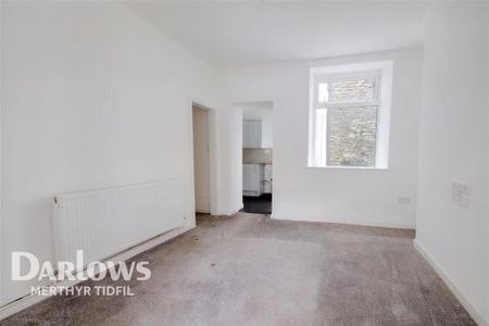 3 bedroom terraced house to rent - Photo 3