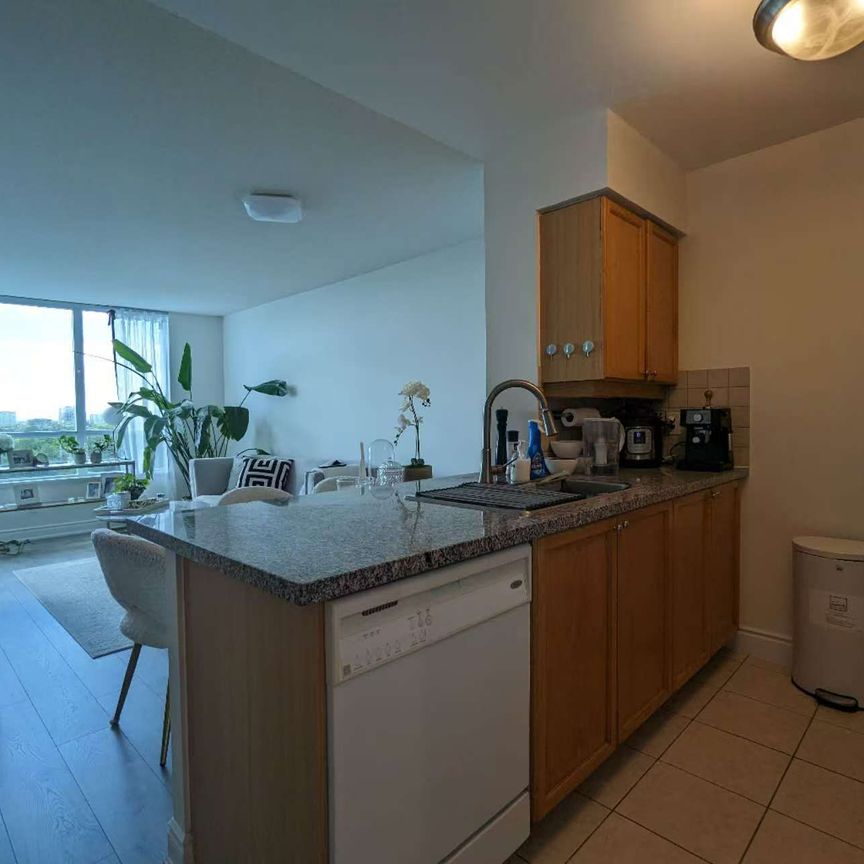 For Lease - 15 Greenview Avenue Unit# 909, Toronto, Ontario - Photo 1