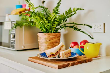 6 Bedroom Apartment-King Single Bed - Photo 3