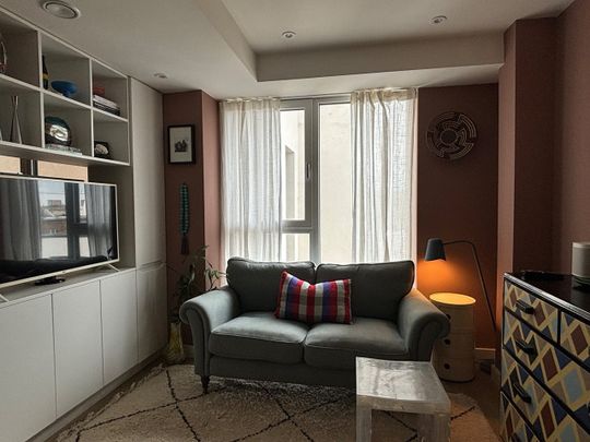 1 Bed Flat, King Street, W3 - Photo 1