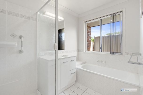 Modern 3 Bedroom Duplex in quiet location - Photo 1