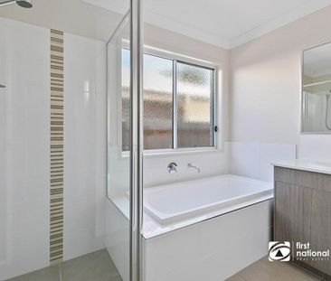 MODERN FAMILY HOME IN BEAUTIFUL CLEVELAND - Photo 2