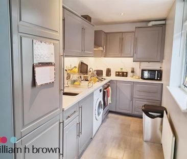 Drake Road, Grays, Chafford Hundred - Photo 1