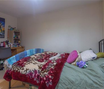 4 bedroom terraced house to rent - Photo 1