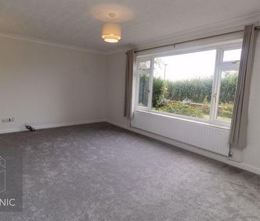 3 bedroom bungalow to rent - Photo 3