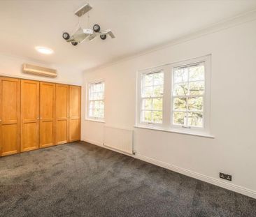 5 bedroom semi-detached house to rent - Photo 5