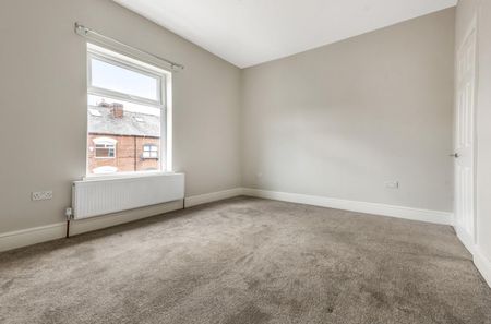 2 bedroom House To Let - Photo 4