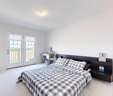 For Lease - 19 Central Market Drive, Haldimand, Ontario - Photo 4