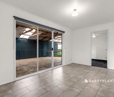 Spacious & Convenient Family Living - Photo 2