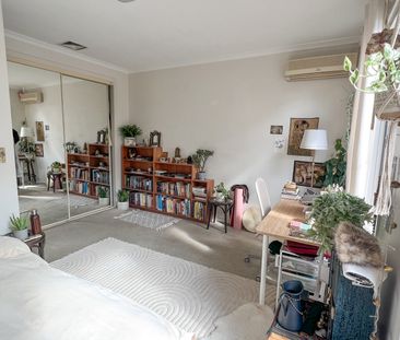 Clifton Hill - Photo 1