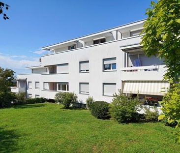 Living in style with a fantastic view - Photo 1