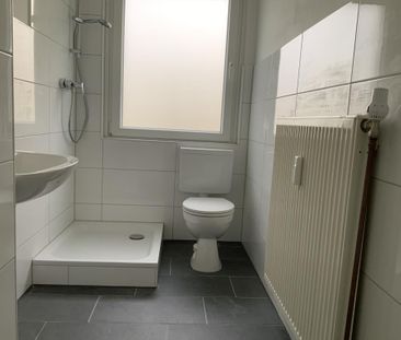 2-Zimmer-Wohnung im EG mit Balkon, alles NEU für sofort und Bezugsf... - Foto 1