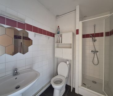 Location Appartement 29m² LILLE 59260 - Photo 2