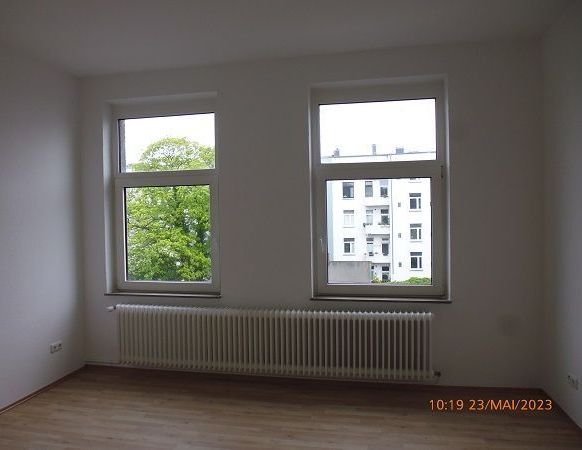 Komplett renovierte 3 Zimmerwohnung mit neuwertiger Einbauküche in der Südtstadt von Wilhelmshaven - Photo 1