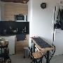 STUDIO MEUBLE situé au 1er et dernier étage de la copro - Photo 1