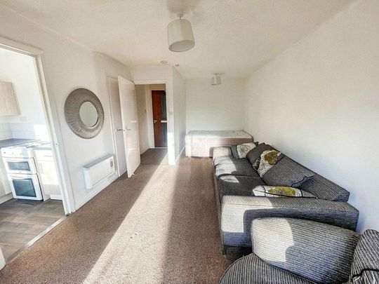 The Sanderlings, Ryhope, Sunderland, Tyne and Wear, SR2 0NU - Photo 1