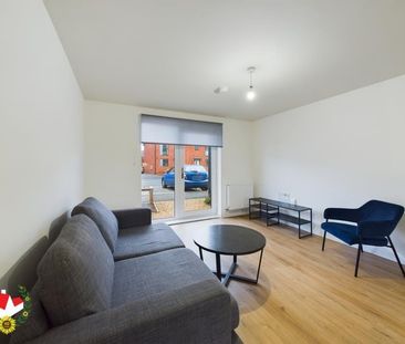 Minett Road, Ladden Gardens, Yate, Bristol - Photo 2