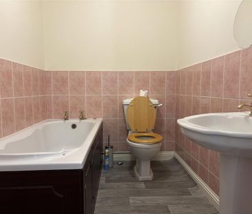 2 bedroom apartment to rent - Photo 5