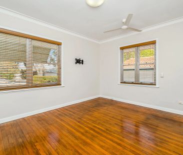 CHARMING HOME - Photo 6