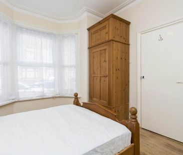 1 bedroom barn conversion to rent - Photo 1
