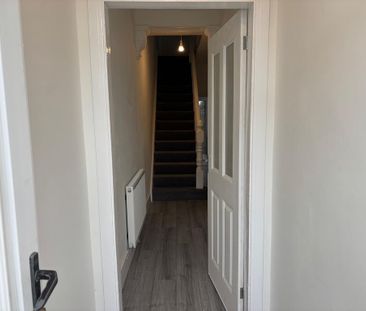 4 bedroom terraced house to rent - Photo 4