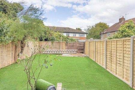 3 bedroom terraced house to rent - Photo 3
