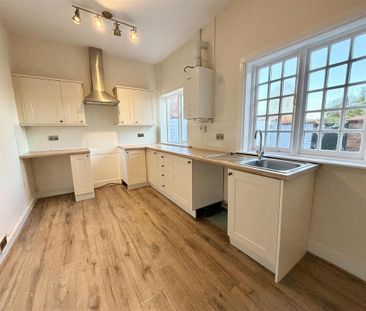 2 bedroom terraced house to rent - Photo 6