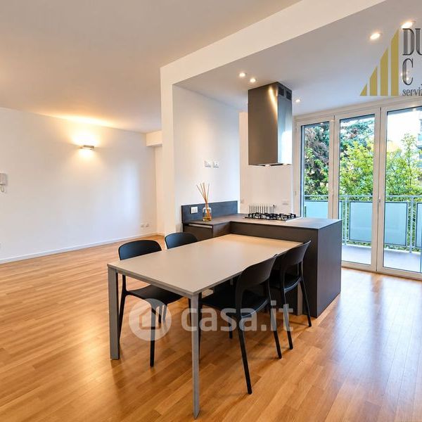 Trilocale in Affitto in Via Alcuino 7 a Milano - Photo 1