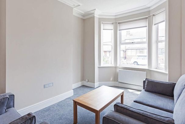 5 bedroom terraced house to rent - Photo 1