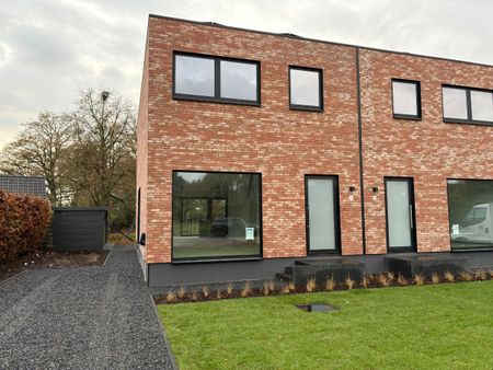 Instapklare passiefwoning met 4 slpks met tuin in Zonhoven - Photo 5