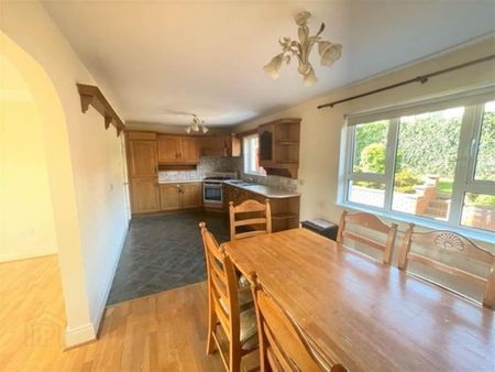 89 Ardfreelin, Newry, BT34 1JG - Photo 2