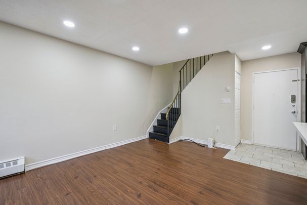 For Lease - 1624 Bloor Street Unit# 51, Mississauga, Ontario - Photo 1