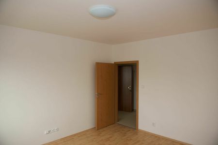 Pronájem bytu 2+kk • 52 m² bez realitkyChrastavská, Praha - Střížkov - Photo 4