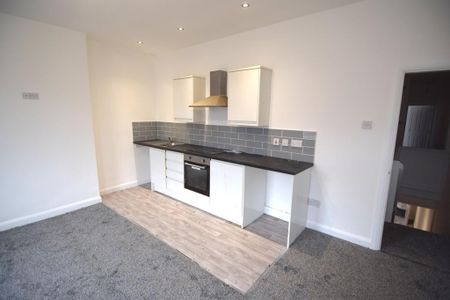 3 bedroom apartment to rent - Photo 5