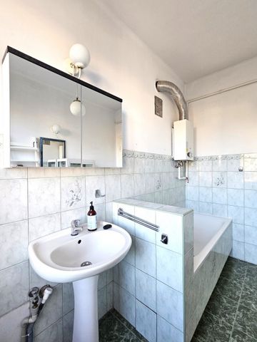 Mieszkanie na wynajem, 4 pokoje 83m2, Królewska - Zdjęcie 3